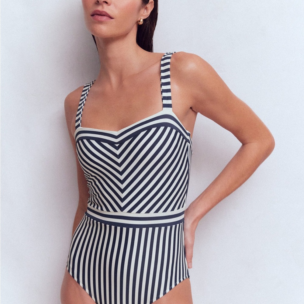 Boden Clean Sweetheart Swimsuit Navy Ivory Stripe Chevron 4R NWT